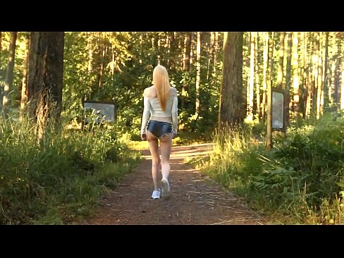 ❤️ awéwé geulis gerak lalaunan, teu buligir video ❤️ pelacur dina su.dewporn.ru ❌❤